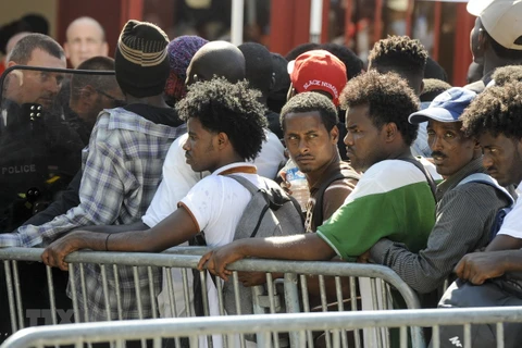 Người di cư và tị nạn tại Nantes, Pháp ngày 23/7. (Nguồn: AFP/TTXVN) 