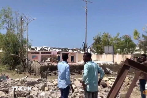 Hiện trường vụ đánh bom ở thủ đô Mogadishu, Somalia ngày 2/9. (Nguồn: Reuters/TTXVN) 