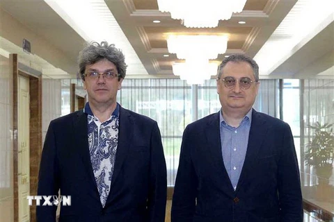 Thứ trưởng Ngoại giao Nga Igor Morgulov (phải) trong chuyến thăm tới Bình Nhưỡng ngày 18/7. (Nguồn: YONHAP/TTXVN)