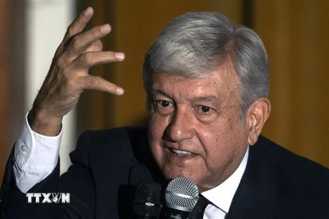 Tổng thống đắc cử Mexico Andres Manuel Lopez Obrador phát biểu trong cuộc họp báo tại Mexico City ngày 17/8. (Nguồn: AFP/TTXVN) 