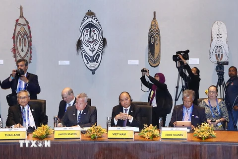 Thủ tướng Nguyễn Xuân Phúc tại cuộc Đối thoại giữa các Nhà lãnh đạo APEC với Lãnh đạo các Quốc đảo Thái Bình Dương. (Ảnh: Thống Nhất/TTXVN) 