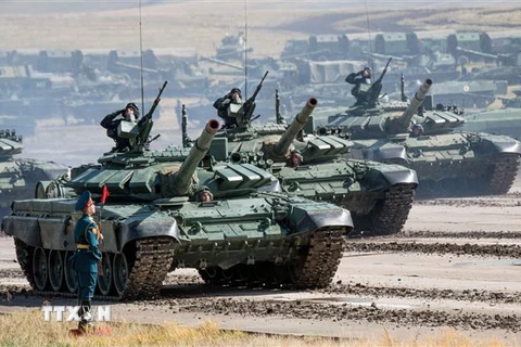 Xe tăng quân đội Nga tham gia cuộc tập trận Vostok-2018 tại Siberia ngày 13/9. (Nguồn: AFP/TTXVN) 