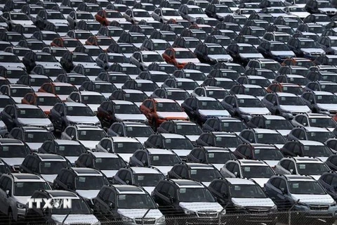 Xe ôtô mới xuất xưởng tại cảng Richmond, California (Mỹ) ngày 24/5. (Nguồn: Getty Images/TTXVN) 