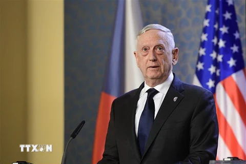 Bộ trưởng Quốc phòng Mỹ James Mattis trong cuộc họp báo tại Prague ngày 28/10/2018. (Nguồn: AFP/TTXVN) 