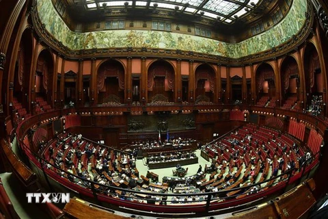 Toàn cảnh cuộc bỏ phiếu tín nhiệm đối với kế hoạch ngân sách 2019 sửa đổi tại Hạ viện Italy ở Rome ngày 29/12/2018. (Nguồn: AFP/TTXVN) 