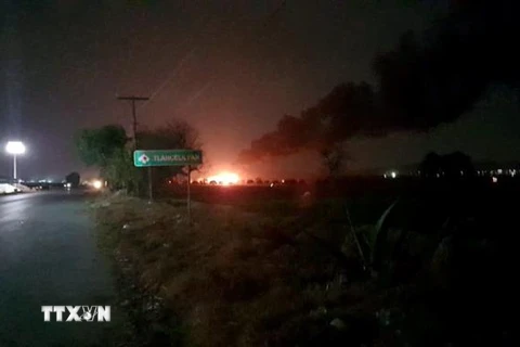Hiện trường vụ nổ đường ống dẫn nhiên liệu ở Tlahuelilpan, miền Trung Mexico ngày 18/1. (Nguồn: THX/TTXVN) 