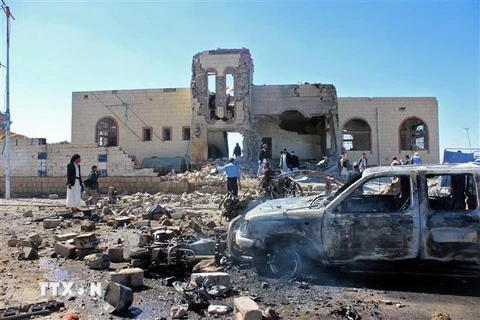 Hiện trường một vụ tấn công tại Yemen. (Nguồn: AFP/TTXVN) 