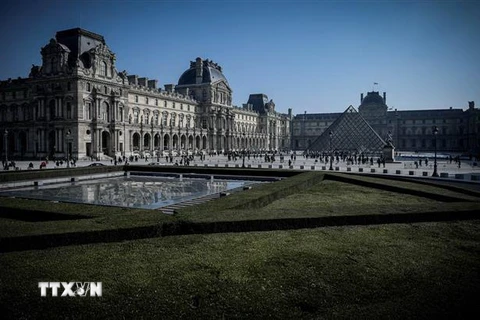 Bảo tàng Louvre tại thủ đô Paris, Pháp. (Nguồn: AFP/TTXVN) 