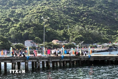 Đảo Cù Lao Chàm-Hội An thu hút đông khách du lịch. (Ảnh: Trần Tĩnh/TTXVN) 