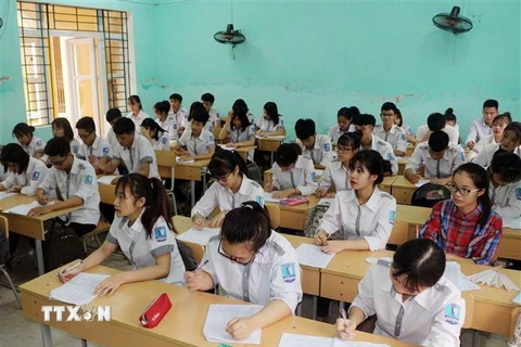 Tiết học ôn tập tại trường Trung học Phổ thông A Duy Tiên, huyện Duy Tiên, Hà Nam. (Ảnh: Đại Nghĩa/TTXVN) 
