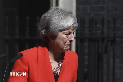 Thủ tướng Anh Theresa May công bố trước báo giới quyết định từ chức Lãnh đạo đảng Bảo thủ cầm quyền, tại số 10 phố Downing, London ngày 24/5/2019. (Nguồn: THX/TTXVN) 