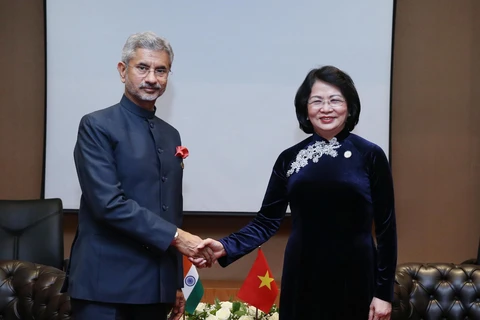 Phó Chủ tịch nước Đặng Thị Ngọc Thịnh tiếp Bộ trưởng Bộ Ngoại giao Ấn Độ Subrahmanyam Jaishankar. (Ảnh: Lâm Khánh/TTXVN) 