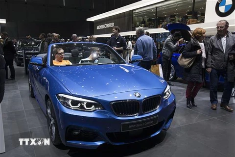 Mẫu ôtô của hãng BMW được trưng bày tại triển lãm ôtô quốc tế Geneva, Thụy Sĩ, ngày 7/3/2019. (Nguồn: THX/TTXVN) 