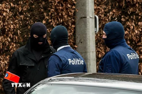 Cảnh sát Bỉ trong một chiến dịch truy quét khủng bố. (Nguồn: AFP/TTXVN) 
