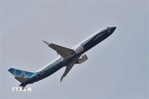 Máy bay Boeing 737 MAX 9 trình diễn tại Triển lãm hàng không quốc tế Paris, Pháp, ngày 22/6/2017. (Nguồn: AFP/ TTXVN) 