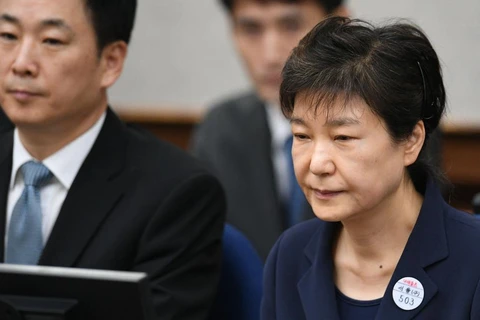 [Video] Tòa án Seoul kết án cựu Tổng thống Hàn Quốc Park Geun-hye