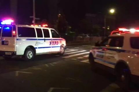 Xe cảnh sát tại hiện trường vụ xả súng. (Nguồn: CNN) 