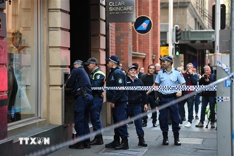 Cảnh sát phong tỏa hiện trường vụ tấn công bằng dao tại Sydney, Australia, ngày 13/8/2019. (Nguồn: AFP/TTXVN) 