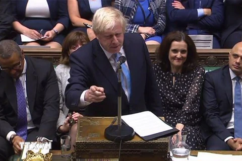 Thủ tướng Anh Boris Johnson (giữa, phía trước) tại phiên họp Quốc hội ở London ngày 9/9/2019. (Nguồn: AFP/TTXVN) 