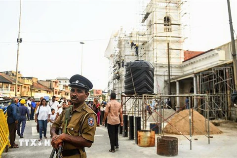 Cảnh sát Sri Lanka tại thủ đô Colombo. (Nguồn: AFP/TTXVN) 