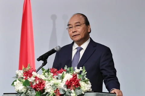 Thủ tướng Nguyễn Xuân Phúc phát biểu tại Diễn đàn doanh nghiệp Việt Nam-Hàn Quốc. (Ảnh: Thống Nhất/TTXVN) 
