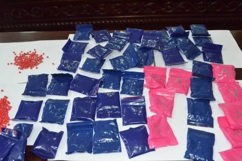 Bắt nam sinh viên vận chuyển 10.000 viên ma túy tổng hợp ở Nghệ An