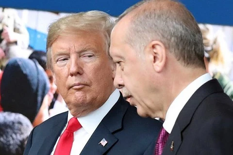 Tổng thống Donald Trump (trái) và Tổng thống Thổ Nhĩ Kỳ Recep Tayyip Erdogan. (Nguồn: AFP) 