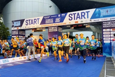 [Video] Hơn 3.000 VĐV tham gia Marathon Quốc tế Di sản Vịnh Hạ Long