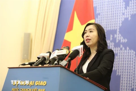 Người phát ngôn Bộ Ngoại giao Lê Thị Thu Hằng trả lời các câu hỏi của phóng viên trong nước và quốc tế. (Ảnh: Văn Điệp/TTXVN) 