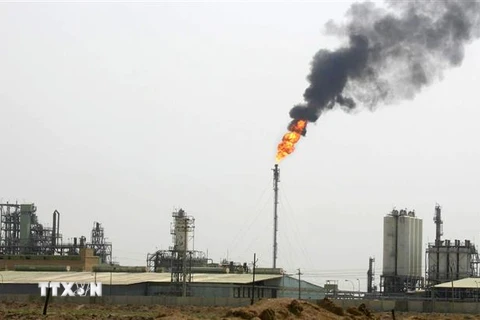 Một cơ sở lọc dầu ở Shuaiba, Iraq. (Nguồn: AFP/TTXVN) 
