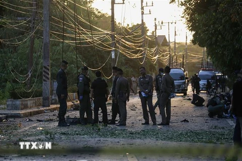 Cảnh sát được triển khai tới hiện trường vụ nổ bom ở Saba Yoi, tỉnh Songkhla, Thái Lan, ngày 24/2/2020. (Nguồn: AFP/TTXVN) 