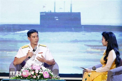 Thiếu tá Trần Văn Phương, Phó thuyền trưởng Tàu ngầm 184 Hải Phòng, Lữ đoàn 189, Quân chủng Hải quân. (Ảnh: Văn Điệp/TTXVN) 
