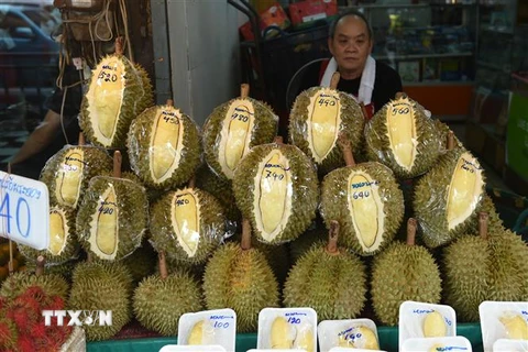 Sầu riêng được bày bán tại Bangkok, Thái Lan. (Nguồn: AFP/TTXVN) 