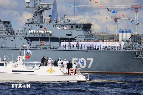 Hình ảnh Nga diễu binh kỷ niệm Ngày Hải quân lần thứ 81