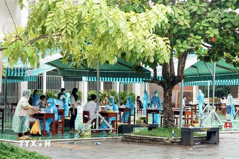 Một điểm xét nghiệm cộng đồng tại Đà Nẵng. (Nguồn: TTXVN) 