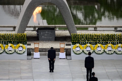 Thủ tướng Abe Shinzo của Nhật Bản tại lễ kỷ niệm 75 năm ngày Mỹ ném bom nguyên tử xuống thành phố Hiroshima. (Nguồn: AFP/Getty Images) 