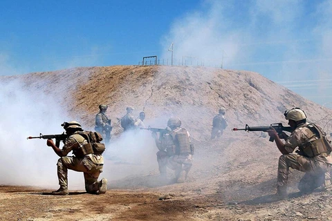 Binh sỹ Australia tham gia huấn luyện cho quân đội Iraq. (Nguồn: AP) 