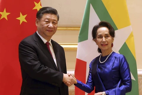 Ông Tập Cận Bình và bà Suu Kyi. (Nguồn: globalresearch.ca) 