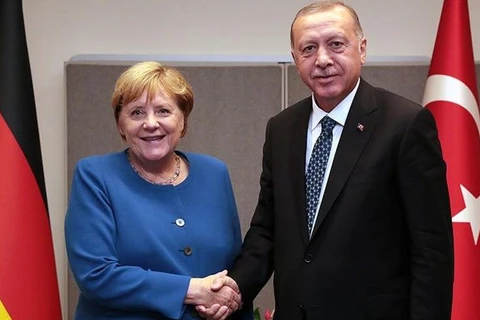 Thủ tướng Đức Angela Merkel và Tổng thống Thổ Nhĩ Kỳ Recep Tayyip Erdogan. (Nguồn: sozcu.com.tr) 