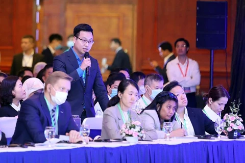 Quang cảnh một buổi đối thoại của Thủ tướng Nguyễn Xuân Phúc với thanh niên khởi nghiệp. (Ảnh: TechFest) 