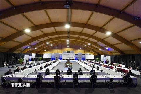 Các đại biểu tham dự Diễn đàn chính trị Libya gần Geneva, Thụy Sĩ ngày 1/2/2021. (Nguồn: AFP/TTXVN) 