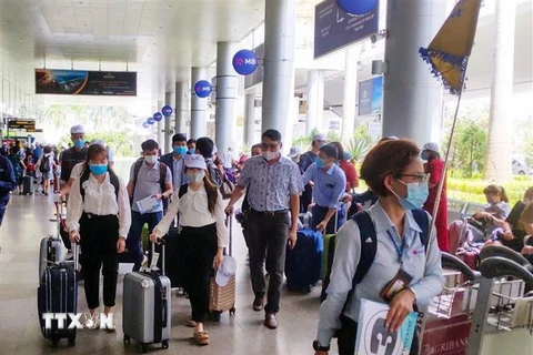 Khách du lịch MICE đến Đà Nẵng vào dịp cuối tuần. (Nguồn: TTXVN phát) 