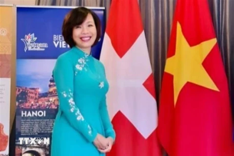 Đại sứ Đặc mệnh toàn quyền Việt Nam tại Thụy Sỹ Lê Linh Lan. (Nguồn: TTXVN phát) 
