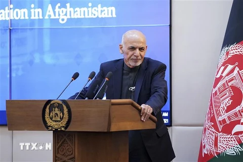 Tổng thống Afghanistan Ashraf Ghani phát biểu tại một sự kiện ở Kabul ngày 23/2/2021. (Nguồn: AFP/TTXVN) 