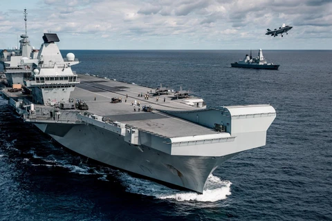 Siêu tàu sân bay của Anh sắp có màn phô trương sức mạnh ở Biển Đông