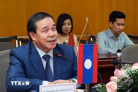 Đại sứ đặc mệnh toàn quyền nước Cộng hòa Dân chủ Nhân dân Lào Sengphet Houngboungnuang. (Ảnh: Trần Việt/TTXVN) 