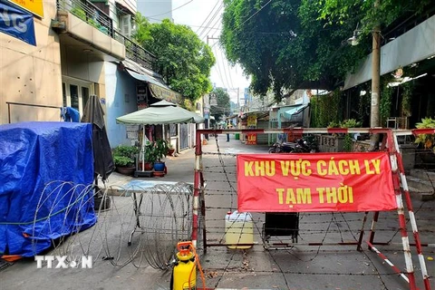 Thành phố Hồ Chí Minh phong tỏa nhiều nơi liên quan đến ca COVID-19 ngụ quận Gò Vấp. (Nguồn: TTXVN) 