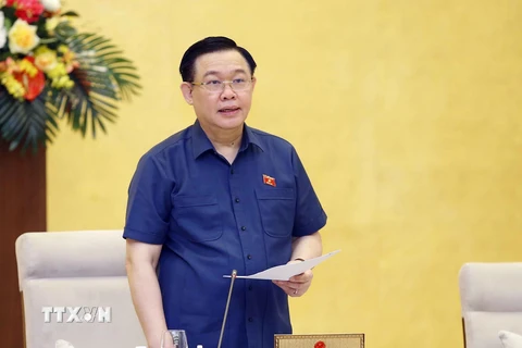 Chủ tịch Quốc hội Vương Đình Huệ phát biểu khai mạc Phiên họp thứ 57 của Ủy ban Thường vụ Quốc hội. (Ảnh: Doãn Tấn/TTXVN) 