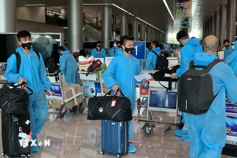 Hình ảnh đội tuyển Việt Nam về tới Thành phố Hồ Chí Minh