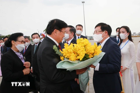 Tổng Bí thư, Chủ tịch nước Lào kết thúc tốt đẹp chuyến thăm Việt Nam
